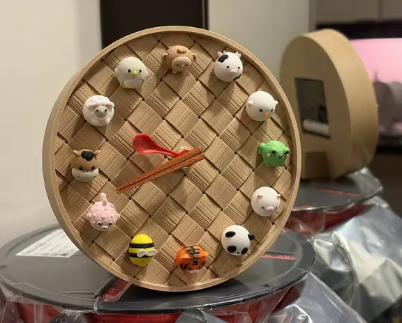 Novelty dim sum clock
