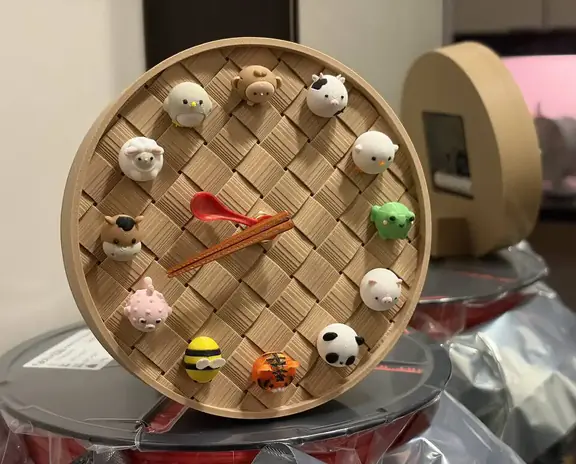 Novelty dim sum clock